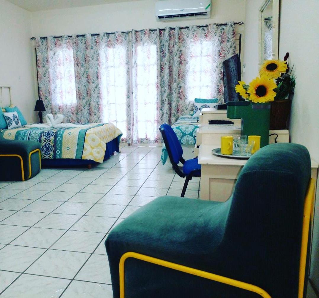 Ridgeway Guest House Бухта Монтего Экстерьер фото